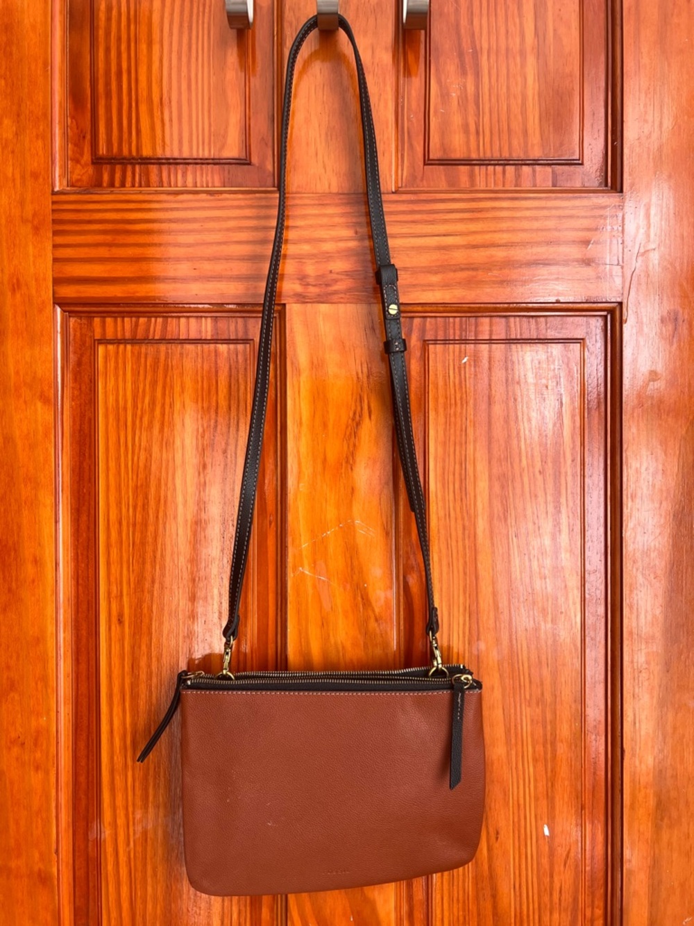 FOSSIL Two Tone Black & Brown Leather Crossbody Bag with Adjustable Strap
